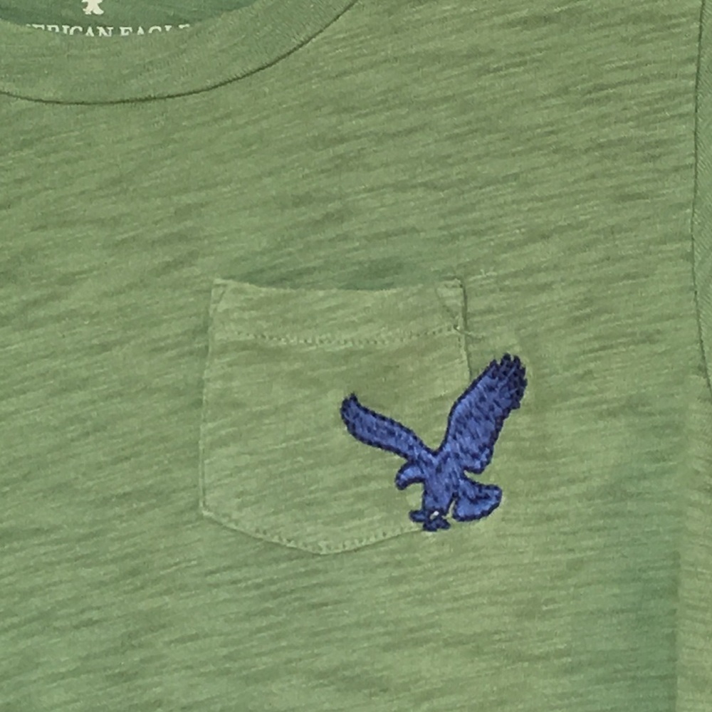 AE CLASSIC VINTAGE TEE GREEN 23 PATCH DESIGN ON BACK/EMBROIDERED EAGLE ON FRONT